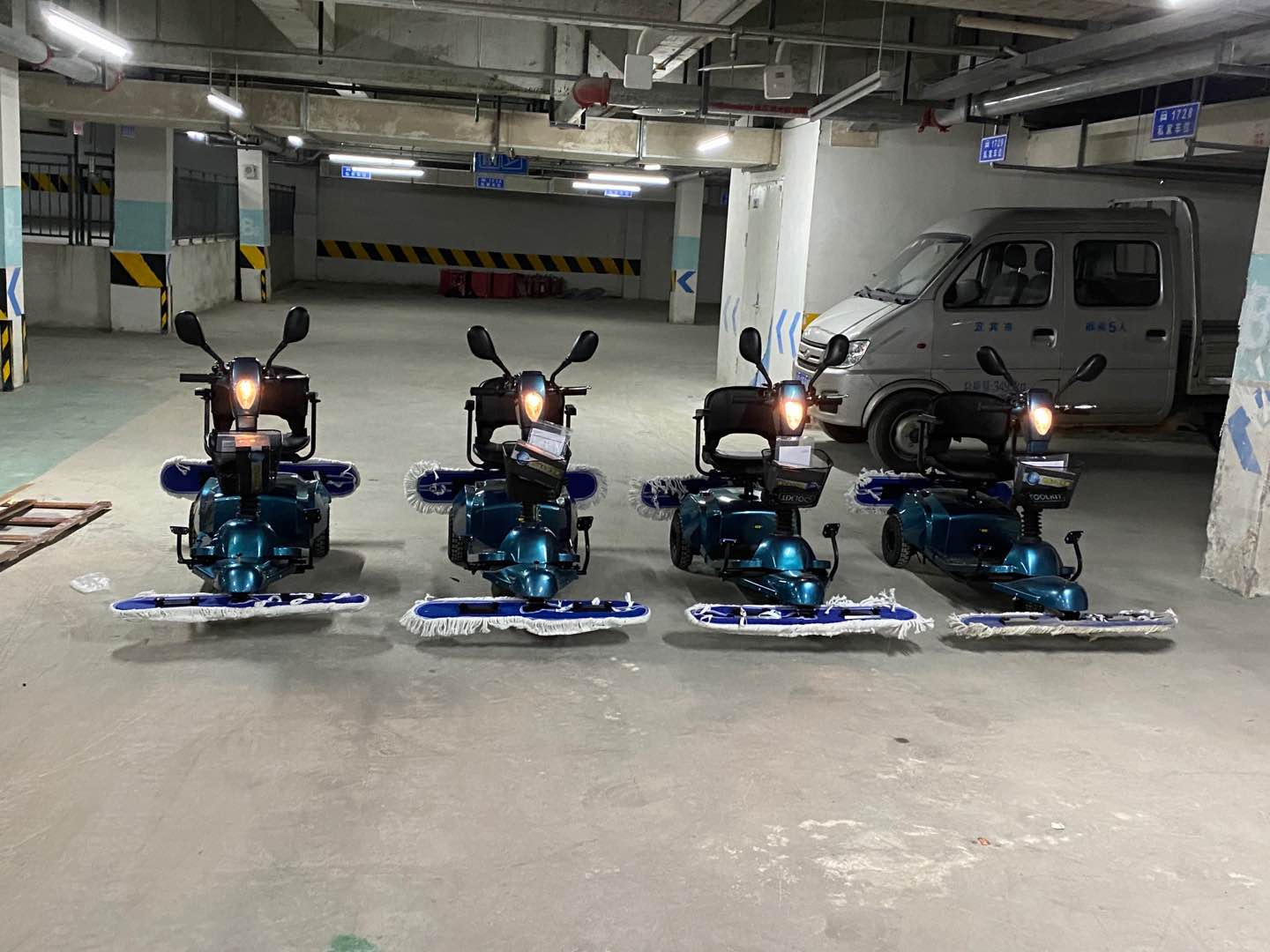 電動塵推車使用步驟詳解與操作規范注意