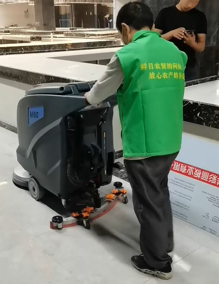 農貿市場地面保潔洗地機