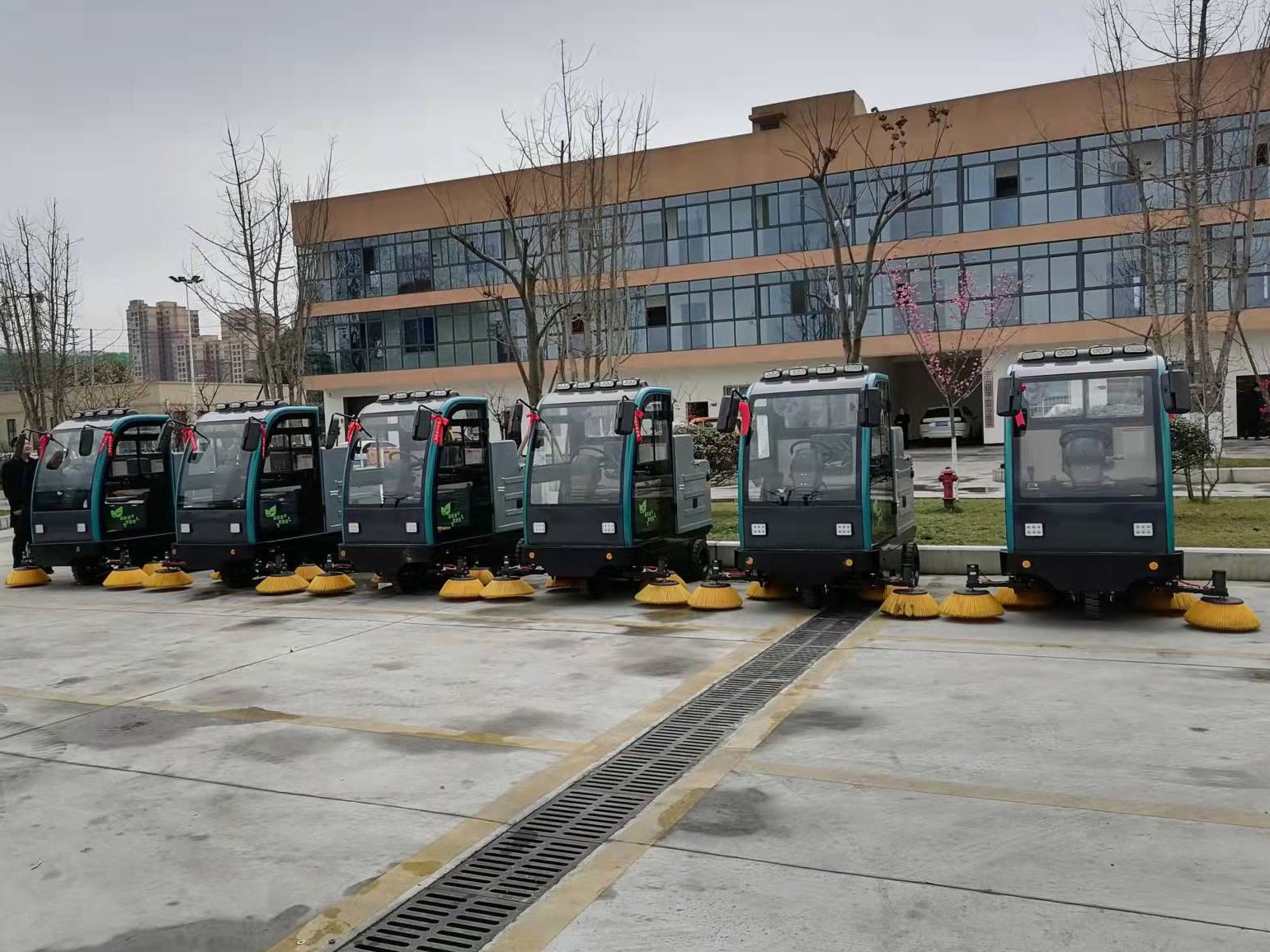 彭州市政環衛采購清潔掃地車